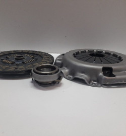 DEBRİYAJ SETİ STAREX  BONGO  PREGİO  AISIN  KY-041
 DEBRİYAJ SETİ STAREX  BONGO  PREGİO  AISIN  KY-041
