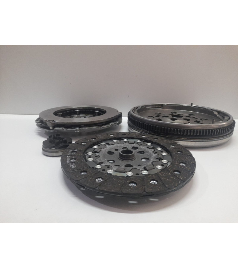 DEBRİYA SETİ VOLANTLI CADDY PASSAT SÜPER B LUK 600001600
DEBRİYA SETİ VOLANTLI CADDY PASSAT SÜPER B LUK 600001600