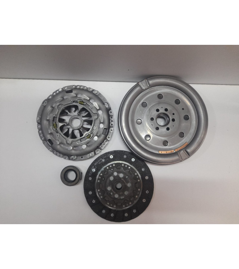 DEBRİYA SETİ VOLANTLI CADDY PASSAT SÜPER B LUK 600001600
DEBRİYA SETİ VOLANTLI CADDY PASSAT SÜPER B LUK 600001600