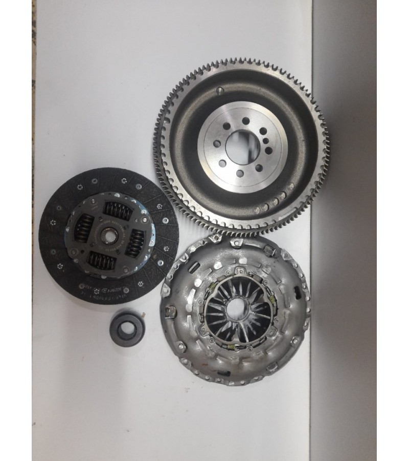DEBRİYAJ SETİ (VOLANTLI) DUCATO-BOXER-JUMPER
DEBRİYAJ SETİ (VOLANTLI) DUCATO-BOXER-JUMPER