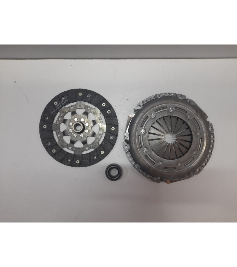 DEBRİYAJ SETİ P307-P308-BERLİNGO C5 SACHS 3000951013
DEBRİYAJ SETİ P307-P308-BERLİNGO C5 SACHS 3000951013