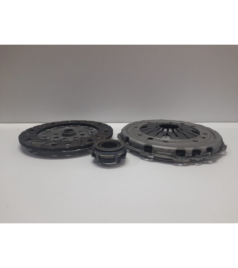 DEBRİYAJ SETİ TRANSPORTER T4 SACHS 3000829001
DEBRİYAJ SETİ TRANSPORTER T4 SACHS 3000829001