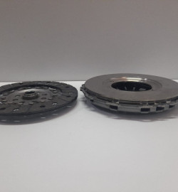 DEBRİYAJ SETİ RULMANSIZ TRANSPORTER T4 SACHS 3000831301
