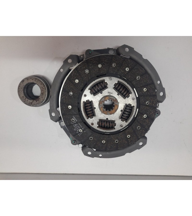 DEBRİYAJ SETİ İVECO 65.9-35.9 VALEO 827231
DEBRİYAJ SETİ İVECO 65.9-35.9 VALEO 827231