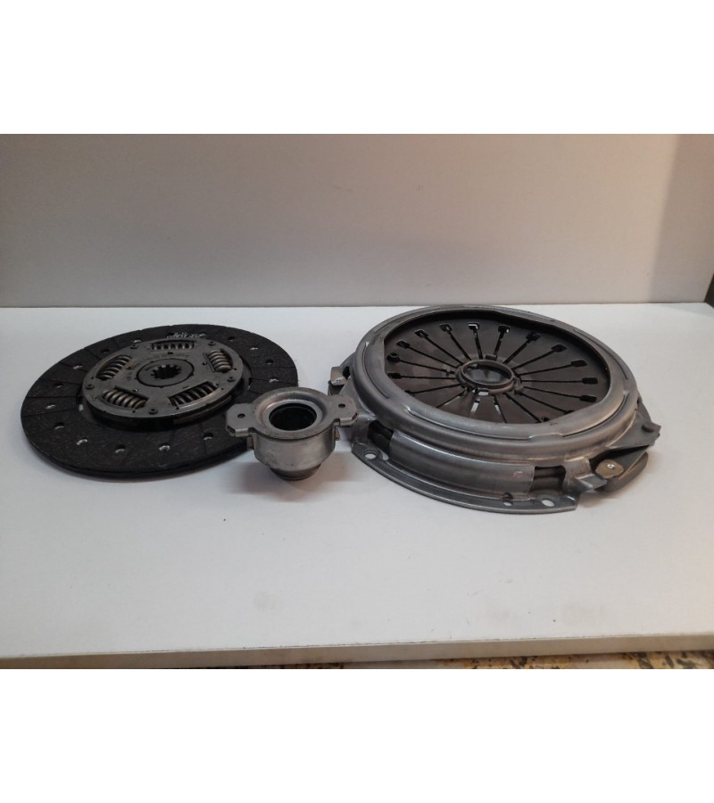 DEBRİYAJ SETİ İVECO DAİLY II-65.9 VALEO 805203
DEBRİYAJ SETİ İVECO DAİLY II-65.9 VALEO 805203