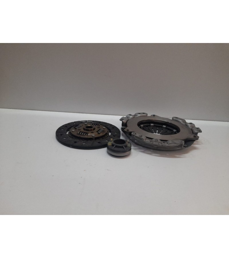 DEBRİYAJ SETİ MAZDA 323 VALEO 81508
DEBRİYAJ SETİ MAZDA 323 VALEO 81508