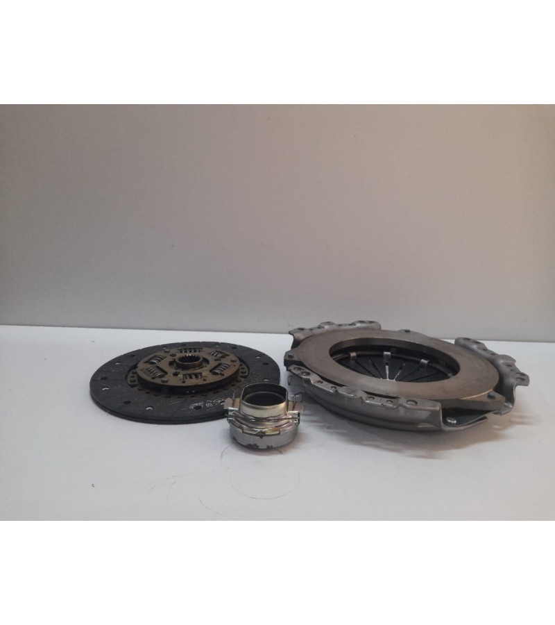 DEBRİYAJ SETİ HİLUX  VALEO 801494
