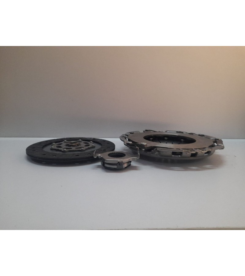 DEBRİYAJ SETİ DOBLO 1.9  VALEO 826525
