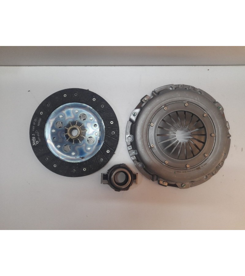 DEBRİYAJ SETİ DOBLO 1.9  VALEO 826525
