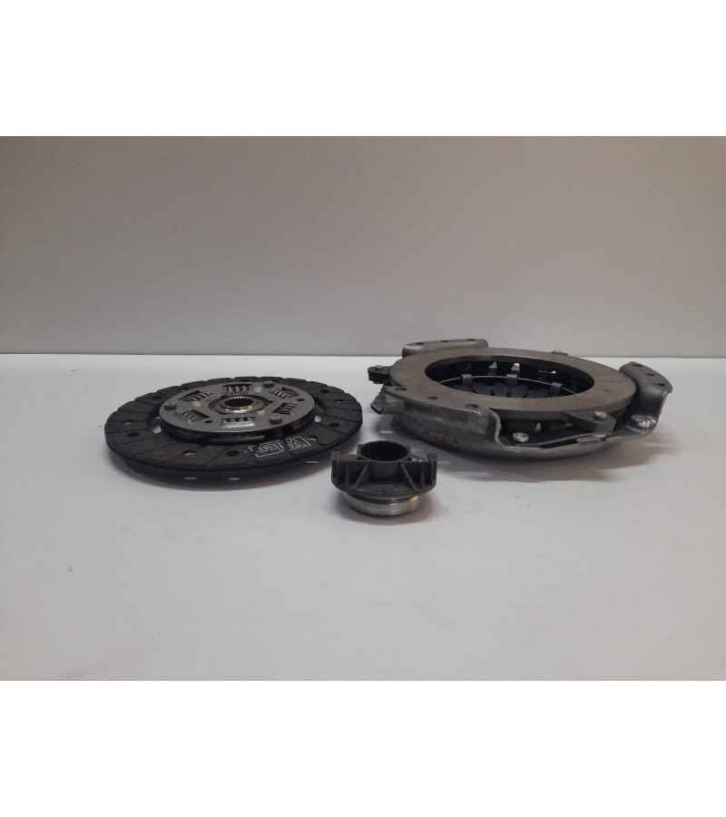 DEBRİYAJ SETİ CLİO KANGO  SYMBOL  VALEO 821183
